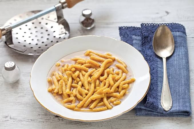 Gastronomia: i Passatelli in brodo, il capolavoro antispreco della tradizione romagnola