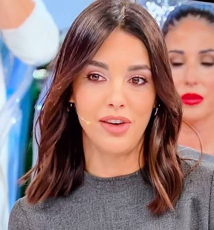L'App di Home Restaurant Hotel approda sul mercato: la spinta VIP di Sara Gaudenzi e Niccolò Centioni